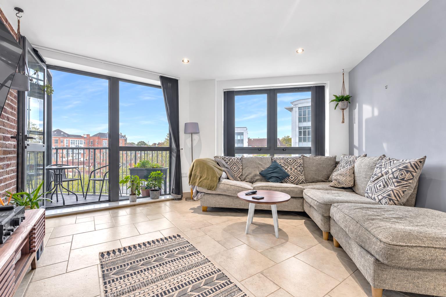 Quartz, Hall Street, B18 6BX