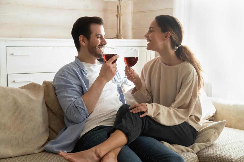Happy tenants relaxing in a Birmingham apartment managed by FleetMilne — professional property management ensuring comfort and peace of mind with Birmingham's top Lettings Agent.